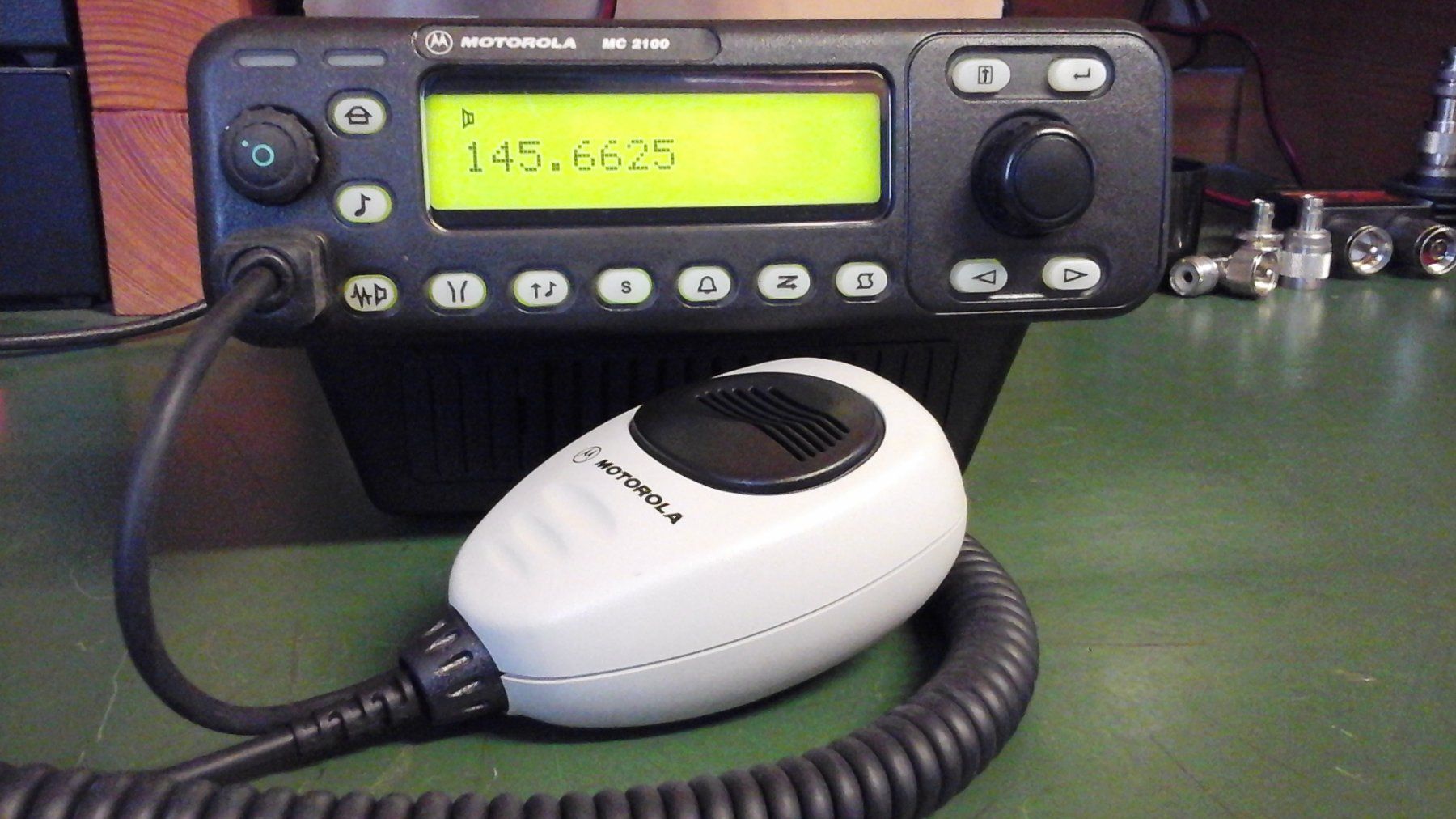 radio_Motorola MC 2100